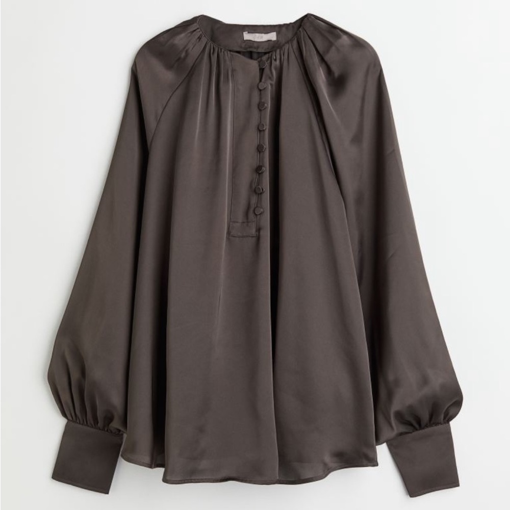H&M satin blouse in dark gray, small